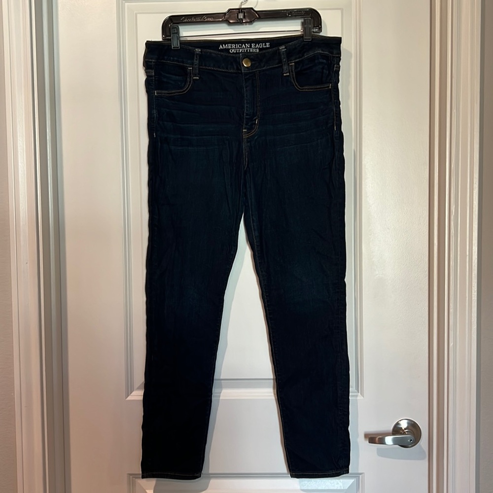 American Eagle dark wash Jeggings size 14